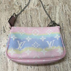 COPY - Cutest Louie Vuitton Monogram Escale Mini Pochette Accessories Pastel